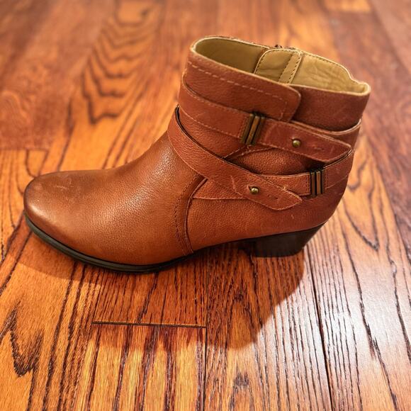 Naturalizer Kepler Women's 9.5 Brown Leather Closed Toe Booties Boho Western - Picture 13 of 13